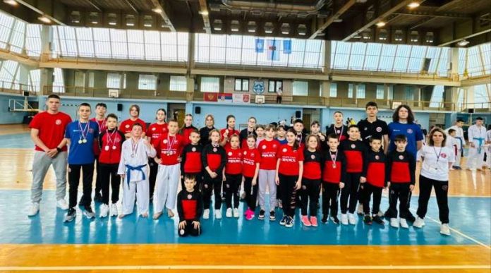 karatisti-feniksa-i-perfekta-uspesni-u-raski