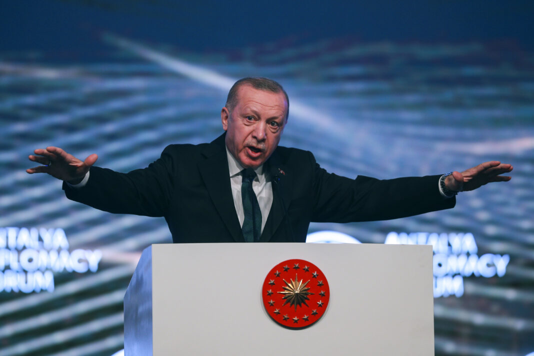 erdogan:-zaprepasteni-pratimo-licemernu-politiku-zapadnih-lidera