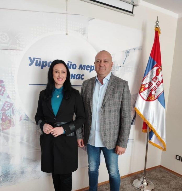 predsednik-gro-sns-novi-pazar-i-ministarka-za-drzavnu-upravu-dogovorili-posetu-novom-pazaru
