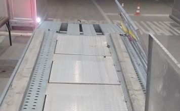 Pronađeni migranti skriveni u gazištima autoprikolice pronadjeni-migranti-skriveni-u-gazistima-autoprikolice