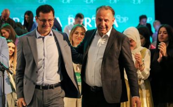 Lekić: Razmatrali smo mogućnost o pomoći našoj braći i sestrama u Tutinu i Sjenici lekic:-razmatrali-smo-mogucnost-o-pomoci-nasoj-braci-i-sestrama-u-tutinu-i-sjenici