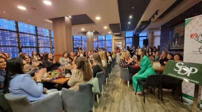 u-tutinu-odrzan-veliki-skup-foruma-zena-sdp