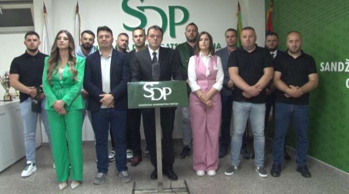 hamzagic:-svi-obradovani-investicijom-koju-je-dogovorio-nas-lider,-sda-opravdano-u-panici