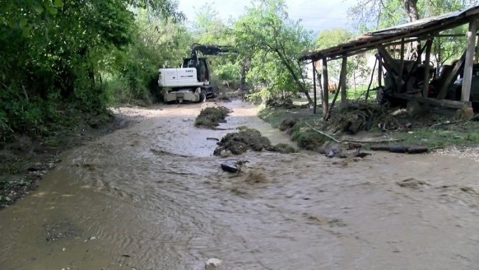 jp-za-uredjivanje-gradjevinskog-zemljista-sanira-posledice-nevremena-u-novom-pazaru jp-za-uredjivanje-gradjevinskog-zemljista-sanira-posledice-nevremena-u-novom-pazaru