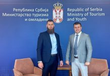 Ministar Husein Memić potpisao ugovor o uređenju kompleksa “Vitkoviće” na jezeru Gazivode ministar-husein-memic-potpisao-ugovor-o-uredjenju-kompleksa-“vitkovice”-na-jezeru-gazivode