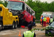 U Urgentni centar dovezeno 37 osoba od kojih su četiri teže povređene u-urgentni-centar-dovezeno-37-osoba-od-kojih-su-cetiri-teze-povredjene