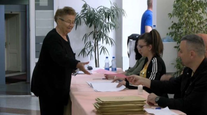 do-11-sati-u-raski-glasalo-15,15%-upisanih-biraca