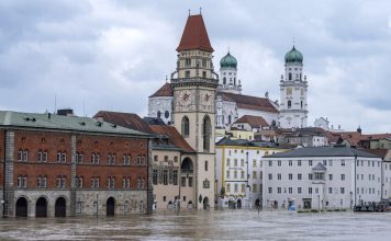 Više ljudi nestalo u poplavama u Nemačkoj, pljuskovi i oluje i dalje u Bavarskoj vise-ljudi-nestalo-u-poplavama-u-nemackoj,-pljuskovi-i-oluje-i-dalje-u-bavarskoj