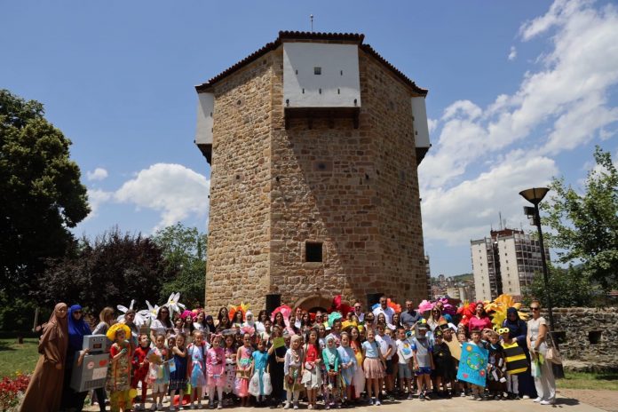 sedmi-zeleni-festival-ekofest-pod-sloganom-“cvet-za-lepsi-svet”-odusevio-novi-pazar