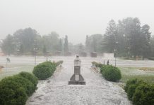 Opštinu Gornji Milanovac pogodio grad veličine oraha opstinu-gornji-milanovac-pogodio-grad-velicine-oraha