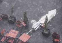 Usled nevremena oštećeno najmanje 30 automobila i nekoliko kuća u Banjaluci usled-nevremena-osteceno-najmanje-30-automobila-i-nekoliko-kuca-u-banjaluci