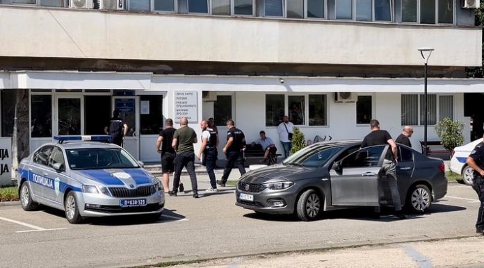 tuca-u-centru-novog-pazara!-pronadjen-pistolj-i-noz