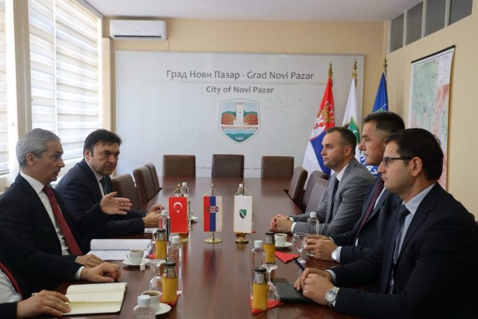 sastanak-ambasadora-turske-i-gradskih-zvanicnika-u-novom-pazaru sastanak-ambasadora-turske-i-gradskih-zvanicnika-u-novom-pazaru