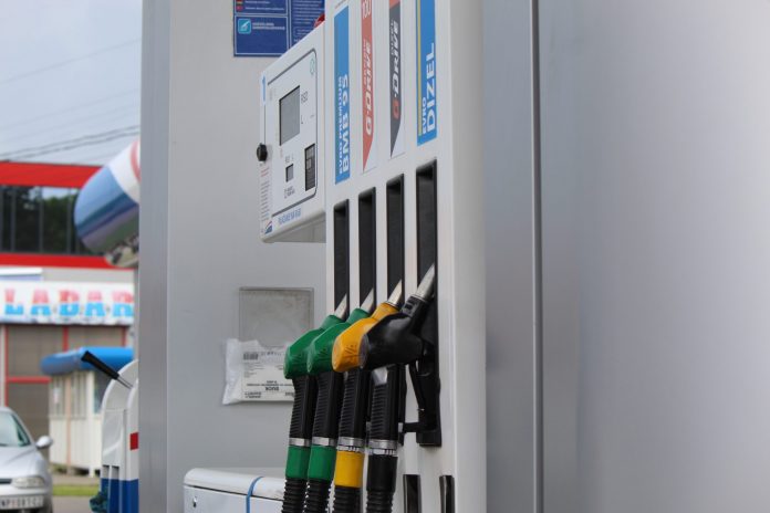 zatvorene-tri-pumpe-”nis-petrol”-na-severu-kosova