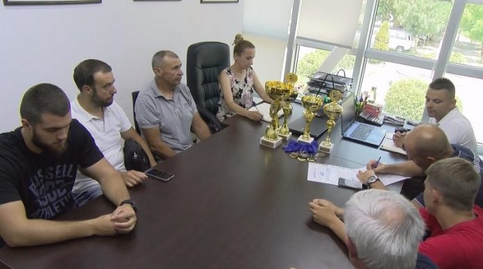 sve-spremno-za-memorijal-“safet-mavric-cako”