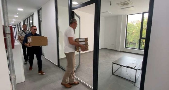 prva-isporuka-tehnicke-opreme-za-smart-city-centar-u-novom-pazaru:-pocetak-nove-tehnoloske-ere