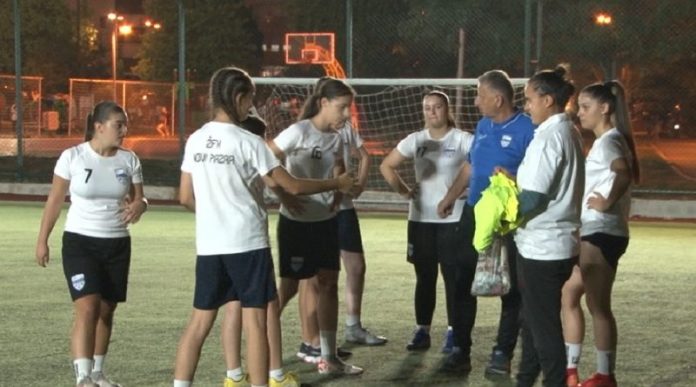 gusinac:-ocekujem-da-se-devojke-bore-za-visi-rang