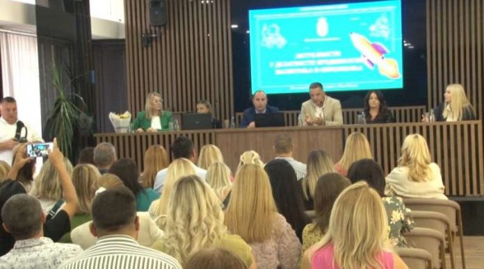 u-novom-pazaru-odrzan-regionalni-sastanak-za-unapredjenje-predskolskog-obrazovanja