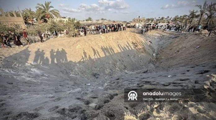 izraelci-gadjali-satorsko-naselje-koje-je-u-trenu-progutala-vatra izraelci-gadjali-satorsko-naselje-koje-je-u-trenu-progutala-vatra