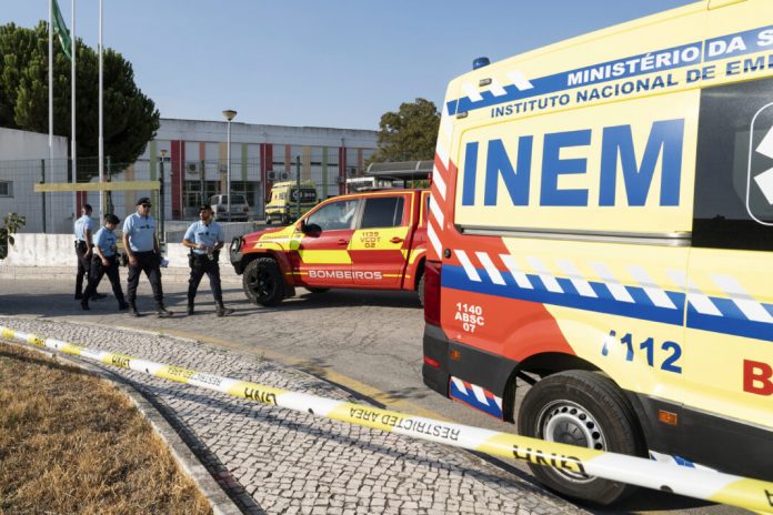 priveden-decak-koji-je-izbo-pet-ucenika-i-nastavnika-u-skoli-u-portugalu priveden-decak-koji-je-izbo-pet-ucenika-i-nastavnika-u-skoli-u-portugalu