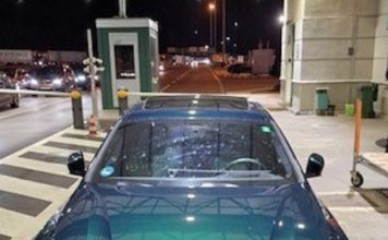 Putnik deo gotovog novca prijavio, a deo sakrio putnik-deo-gotovog-novca-prijavio,-a-deo-sakrio