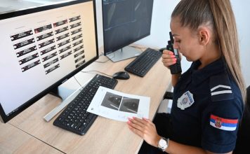 Tri osobe lakše povređene u udesu tri putnička vozila na auto-putu tri-osobe-lakse-povredjene-u-udesu-tri-putnicka-vozila-na-auto-putu