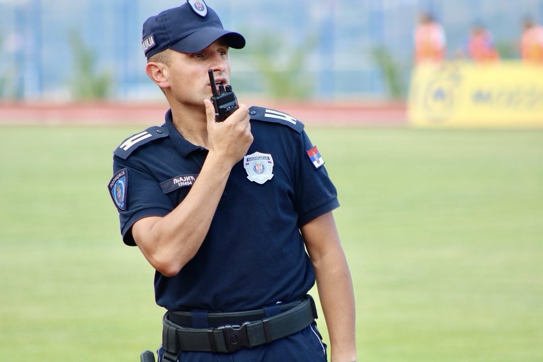 policja-ce-snimati-i-fotografisati-ucesnike-utakmice-izmedju-novog-pazara-i-radnickog-1923