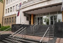 Sutra se nastavlja suđenje Kecmanovićima, dečaka će ispitivati oštećeni sutra-se-nastavlja-sudjenje-kecmanovicima,-decaka-ce-ispitivati-osteceni