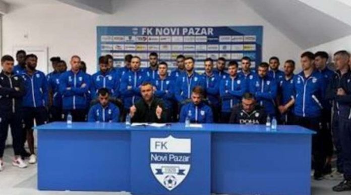 plavi-igraju-protiv-partizana