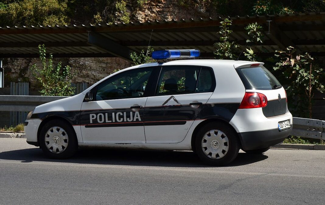policija-federacije-bih:-uhapseno-osam-osoba-u-vezi-sa-napadom-u-bosanskoj-krupi