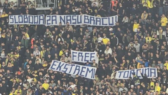 podrska-navijaca-fenerbahcea-za-uhapsene-navijace-novog-pazara podrska-navijaca-fenerbahcea-za-uhapsene-navijace-novog-pazara