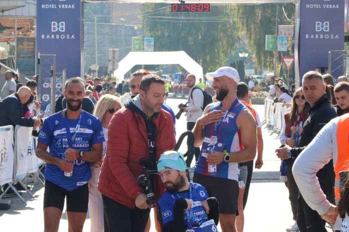 magija-na-pazarskom-polumaratonu!-gajic,-petrovic-i-cepeljac-osvojili-srca-novopazarske-publike