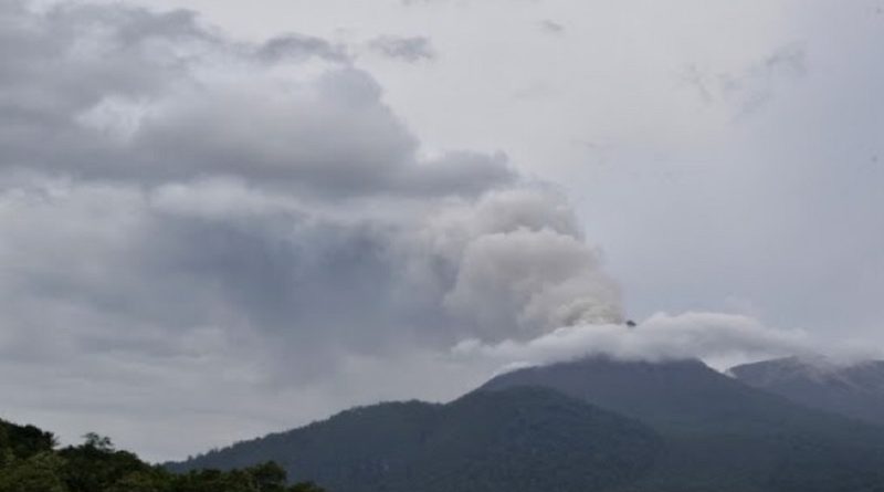 u-indoneziji-sest-osoba-stradalo-u-erupciji-vulkana