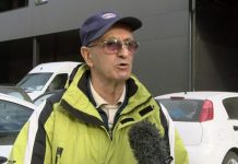 Hadžifejzović: Plemenitost Emira Izberovića iz Novog Pazara vraća vjeru u dobro u ljudima /VIDEO/ hadzifejzovic:-plemenitost-emira-izberovica-iz-novog-pazara-vraca-vjeru-u-dobro-u-ljudima-/video/