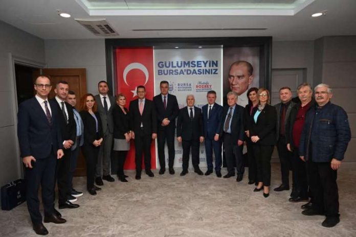 bisevac-se-u-bursi-sastao-sa-gradonacelnikom-mustafom-bozbejem-(foto)