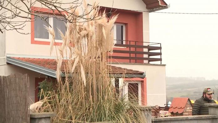 mup:-pozar-u-barajevu-ugasen,-sumnja-se-da-je-podmetnut