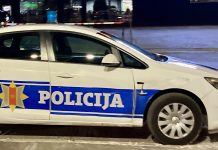 U saobraćajnoj nesreći kod Rožaja poginuo mladić, jedna osoba teško povrijeđena u-saobracajnoj-nesreci-kod-rozaja-poginuo-mladic,-jedna-osoba-tesko-povrijedjena