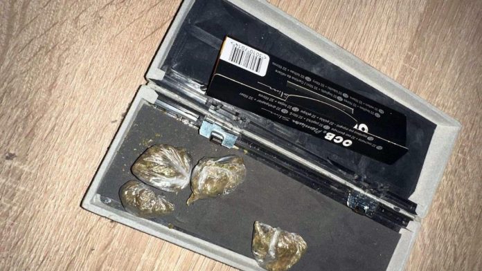 (foto)-hapsenje-u-novom-pazaru-zbog-prodaje-narkotika