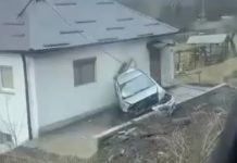 Tragedija kod Priboja, poginuo mladić: Sleteo sa puta i udario u kuću tragedija-kod-priboja,-poginuo-mladic:-sleteo-sa-puta-i-udario-u-kucu