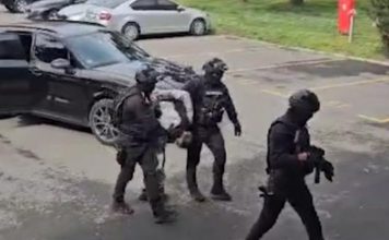 (VIDEO) Uhapšen Jovan Delić: Preko društvenih mreža pretio smrću pred protest u Beogradu (video)-uhapsen-jovan-delic:-preko-drustvenih-mreza-pretio-smrcu-pred-protest-u-beogradu