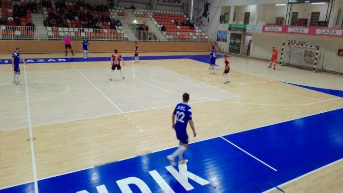 kod-sampiona-za-plej-of-i-beg-iz-opasne-zone