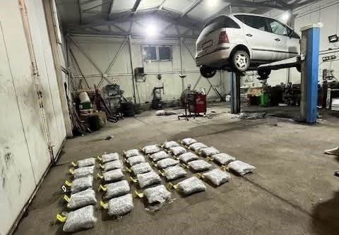 akcija-“put”!-preko-32-kilograma-droge-zaplenjeno-na-ap-jarinje akcija-“put”!-preko-32-kilograma-droge-zaplenjeno-na-ap-jarinje