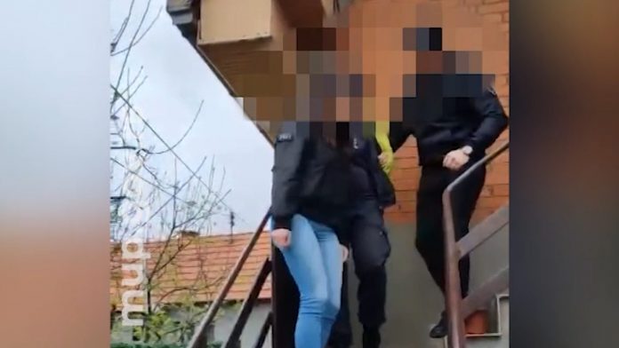 (video)-velika-akcija-policije-u-kragujevcu!-uhapsene-24-osobe-zbog-pranja-novca-i-poreske-utaje