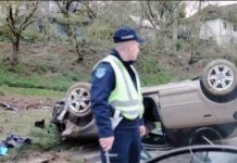 TEŠKA NESREĆA u Sandžak: Audi završio na krovu, dijelovi automobila rasuti po cesti teska-nesreca-u-sandzak:-audi-zavrsio-na-krovu,-dijelovi-automobila-rasuti-po-cesti