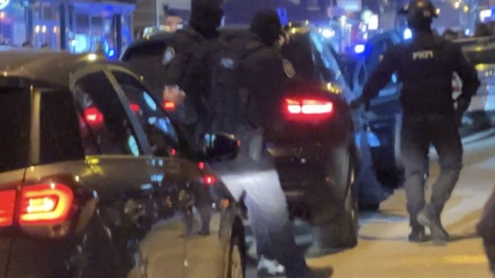 (foto)-hapsenje-u-novom-pazaru!-uhapsen-muskarac-po-medjunarodnoj-poternici