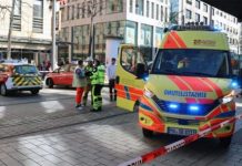 NJEMAČKA: Muškarac (38) s mačetom u ruci ušao u pekaru, pa ga na smrt pretukla petorica muškaraca njemacka:-muskarac-(38)-s-macetom-u-ruci-usao-u-pekaru,-pa-ga-na-smrt-pretukla-petorica-muskaraca