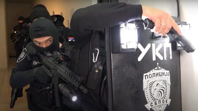 velika-akcija-ukp,-uhapseno-troje-u-agenciji-za-bezbednost-saobracaja:-sredjivali-testove velika-akcija-ukp,-uhapseno-troje-u-agenciji-za-bezbednost-saobracaja:-sredjivali-testove