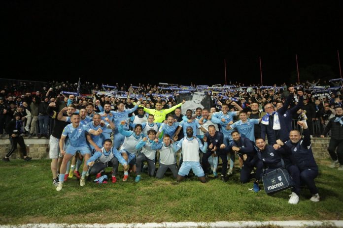 docek-fudbalera-novog-pazara-ispred-gradske-uprave