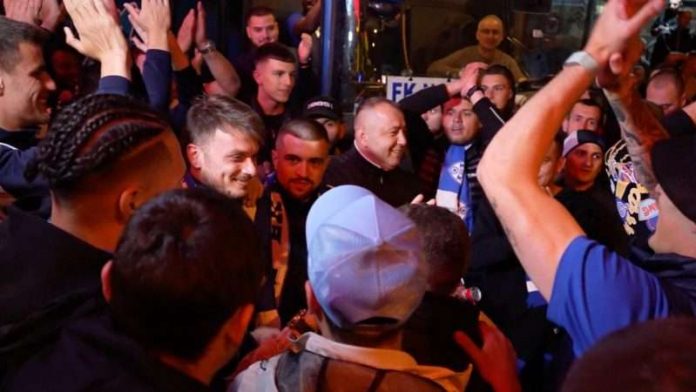 pazarci-sacekali-heroje-iz-kragujevca:-vi-ste-ponos-nase-carsije…