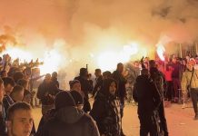 (VIDEO) NAVIJAČI NOVOG PAZARA DOČEKALI FUDBALERE! Ispunjen san – Novi Pazar je u Evropi! (video)-navijaci-novog-pazara-docekali-fudbalere!-ispunjen-san-–-novi-pazar-je-u-evropi!